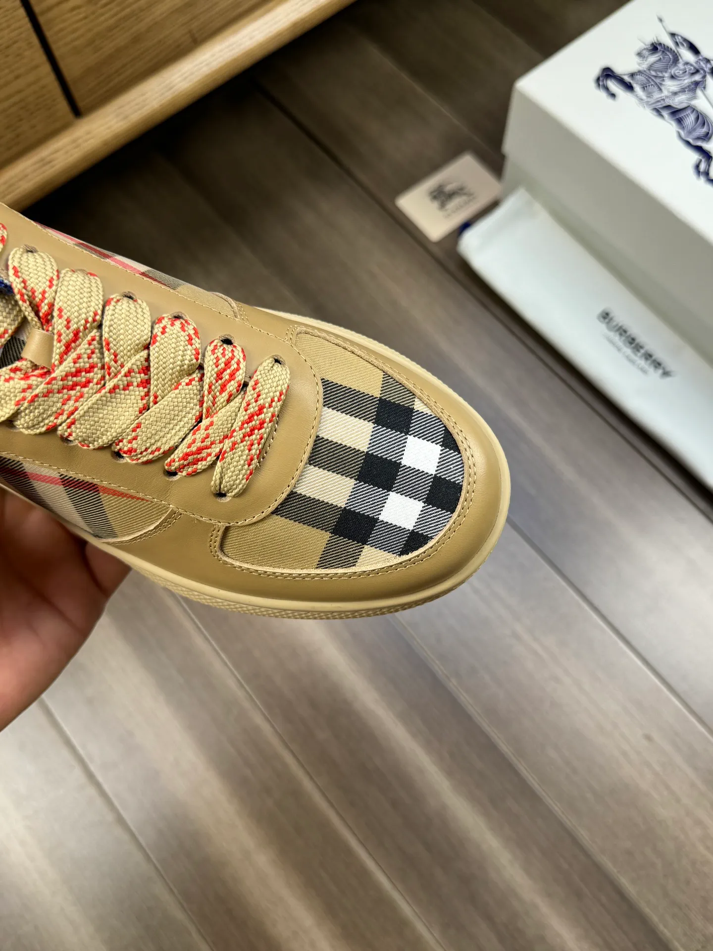 p380💰Men's shoes [BURBERRY] Burberry - High-end quality original order 🔍🔍🔍 - Upper: imported 🔝 Napa calfskin, brand totem cloth, tongue brand cloth label - Lining: canvas lining, - Outsole: rubber; two-color molded outsole - Ultra-high quality control·Fine workmanship: highlighted (high-end·luxury·grade) -Size : 38-44 (45 for men, can be customized)